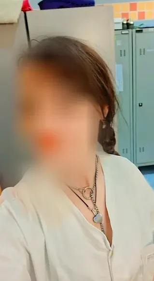 Amanda, 32