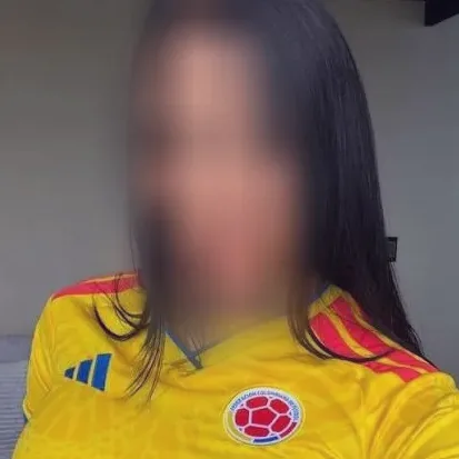 Amira, 29
