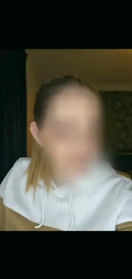 Astrid, 36