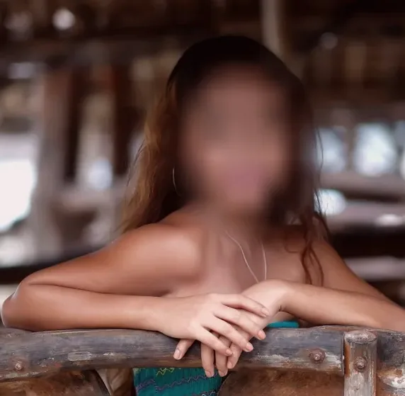 Astrid, 35