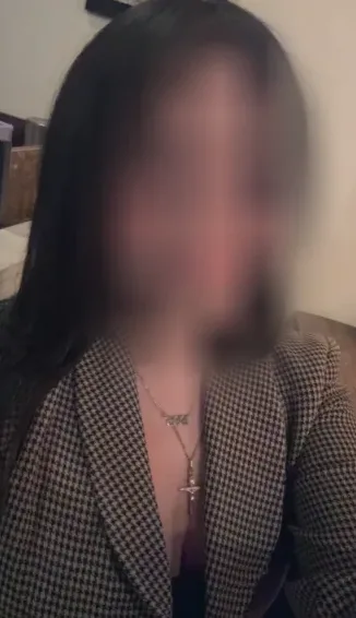 Emilia, 29