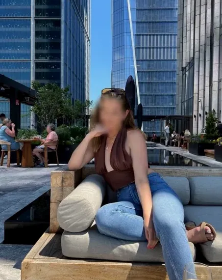 Marie, 31