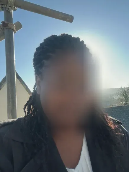Nadia, 37