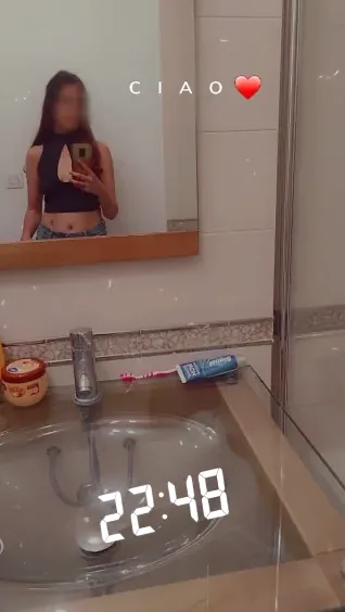 Nicoline, 23