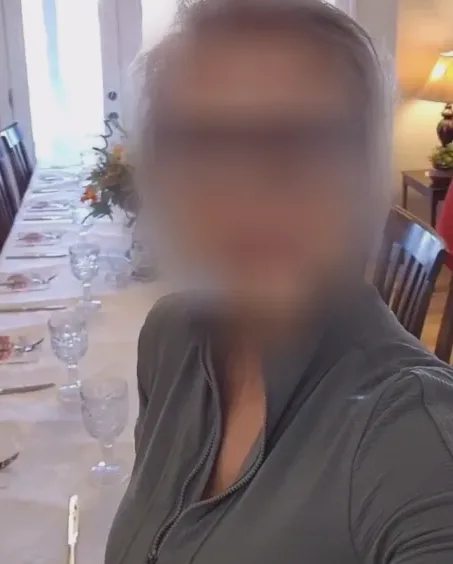 Nicoline, 38