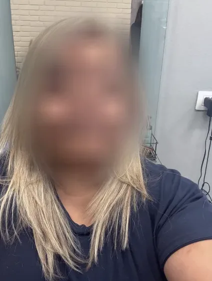 Rosa, 40