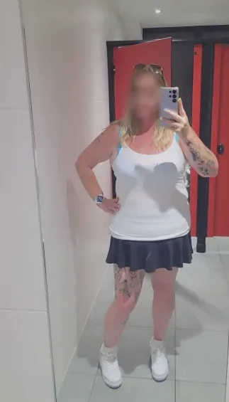 Winnie, 39